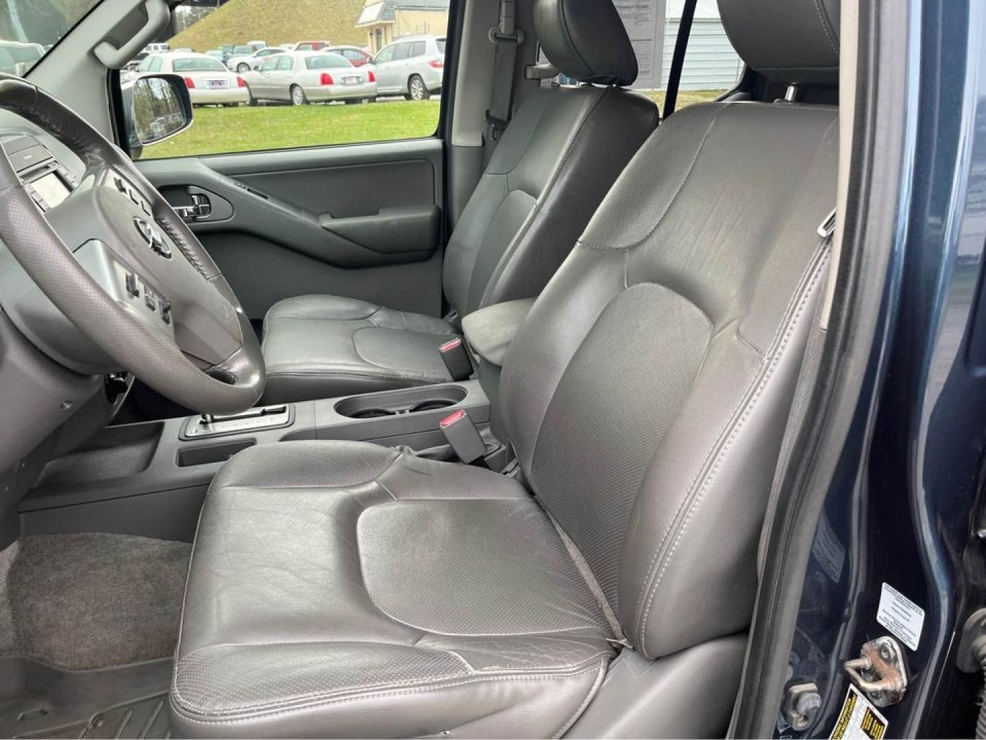 2014 Blue /Gray Nissan Frontier (1N6AD0FV2EN) , located at 5700 Curlew Drive, Norfolk, VA, 23502, (757) 455-6330, 36.841885, -76.209412 - Photo#12